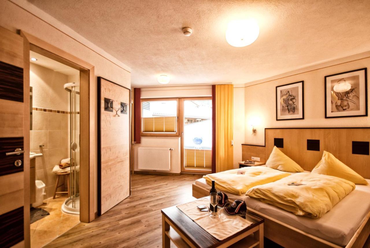 Aparthotel Fernblick Fiss Bagian luar foto