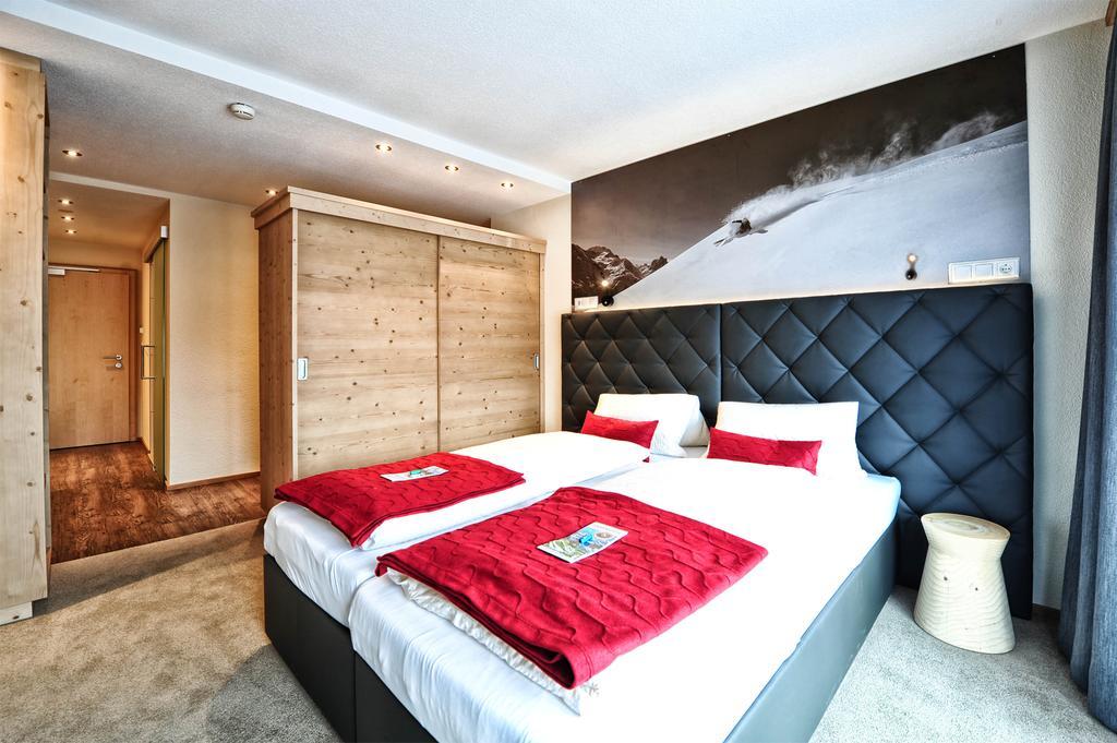 Aparthotel Fernblick Fiss Bagian luar foto
